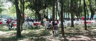 Buscado por la justicia festejó a lo grande su cumple en Caazapá | Paraguay en Noticias