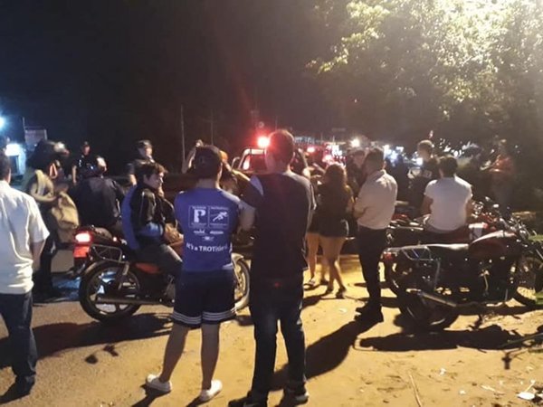 Policía frena carrera clandé de los "rápidos y furiosos"