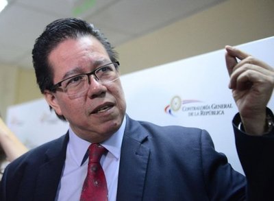Senadora Arrúa dice estar de acuerdo con cambiar a contralor y subcontralor - 730am - ABC Color