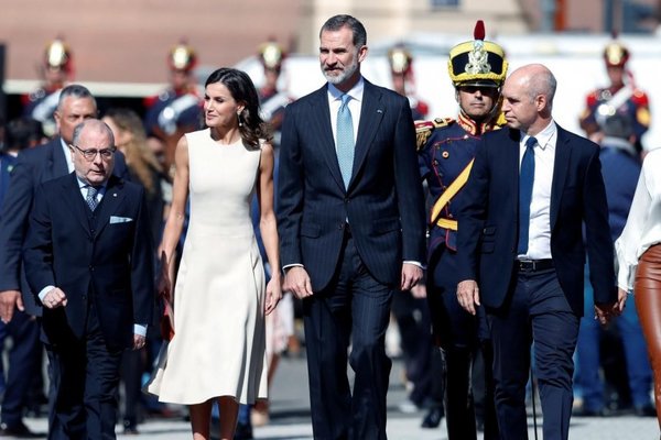 Los reyes de España inician visita a Argentina - Internacionales - ABC Color
