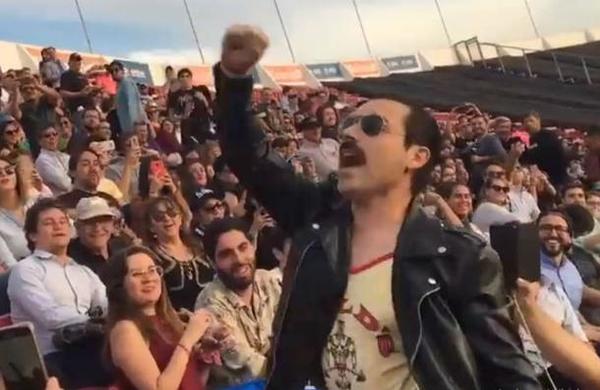 Freddie Mercury 'apareció' en un concierto de Paul McCartney y desató la locura en el público - C9N