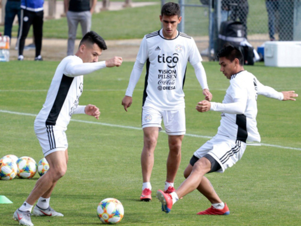 Paraguay - México, este martes en vivo por Tigo Sports