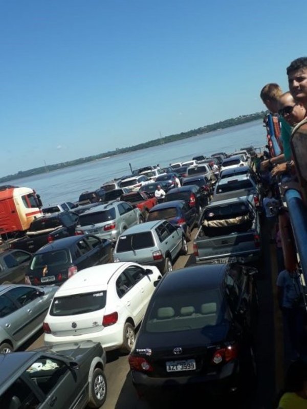Balsa de Salto del Guairá recobró protagonismo - Nacionales - ABC Color