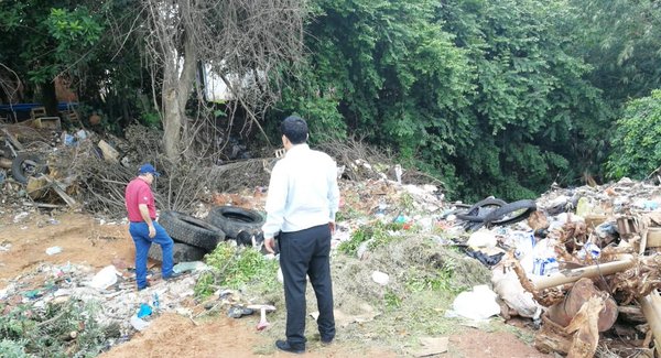 Intervienen vertedero clandestino de la Municipalidad de Ñemby - ADN Paraguayo