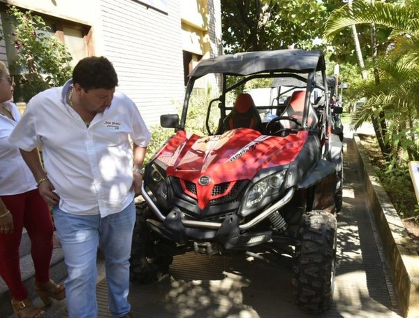 Comisario “pecheó” la recompensa por vehículos | Paraguay en Noticias
