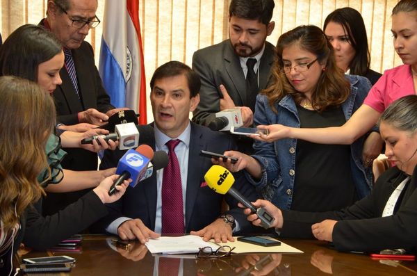 Titular del Senado habla sobre modificación del tratado de Parlasur