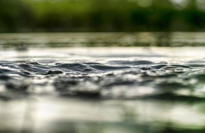 Este lago está tan contaminado que te puede matar en menos de una hora - C9N