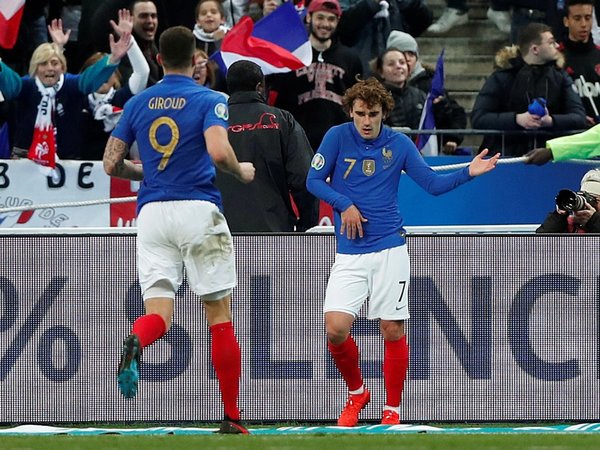 Francia se da otro festín ante Islandia