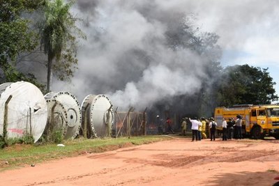 Gran incendio en Luque - Fotos - ABC Color