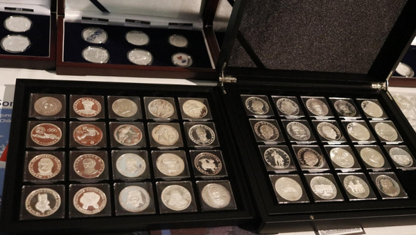 Exposición numismática tiene piezas valuadas en US$ 1.500