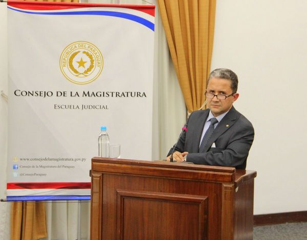 Candidato al MDP fue demandado civilmente