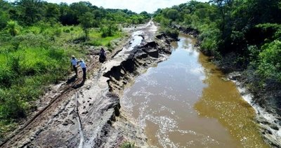 Isla Chaco’i, frente a Concepción, fue evacuada por crecida del río Paraguay - Edicion Impresa - ABC Color