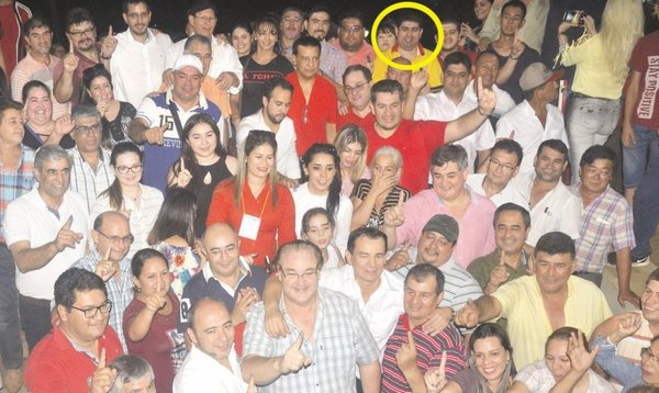 Cónsul asiste al festejo de la ANR, pese a prohibición - Edicion Impresa - ABC Color