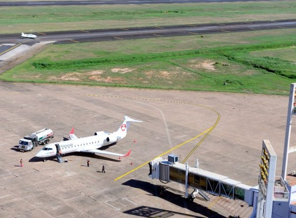 Aeropuerto: medidas por vaca que burló seguridad - Edicion Impresa - ABC Color