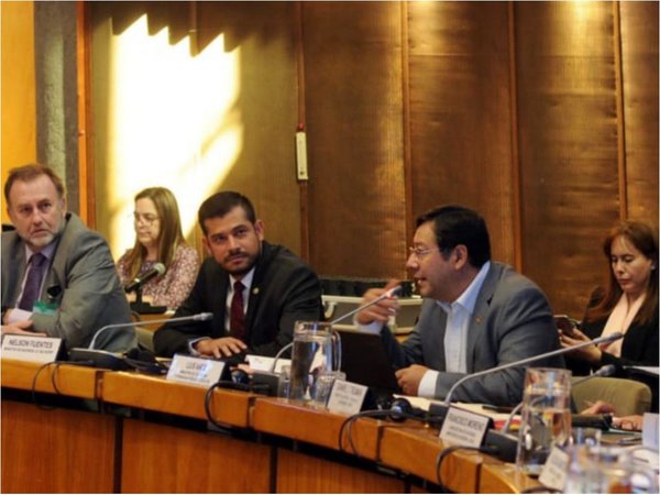 El Fisco se compromete a presentar este año plan para contener  gastos