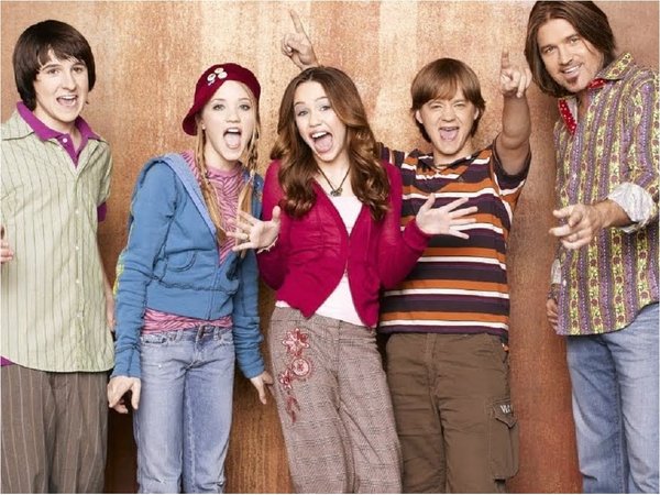 Hannah Montana cumple 13 años de su primer episodio