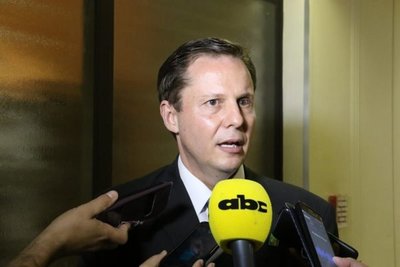 “Lo que sobra” es votar por Martínez Simón - Nacionales - ABC Color