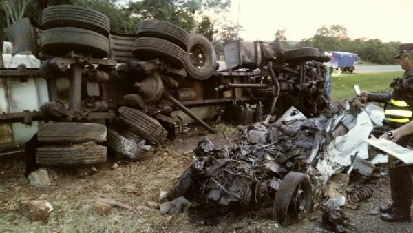 Dos muertos en accidente - Nacionales - ABC Color