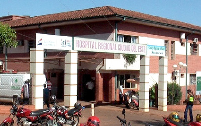 Joven de 19 años muere con probable dengue en el Hospital Regional tras ingresar a UTI