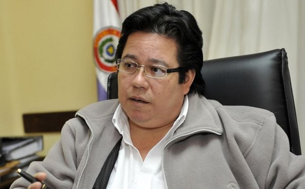 Senado inicia proceso de juicio político al contralor - ADN Paraguayo