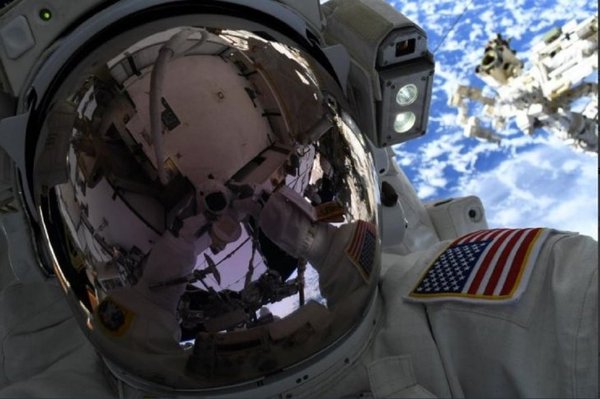 Se frustra primer paseo espacial con mujeres por falta de un traje adecuado – Prensa 5