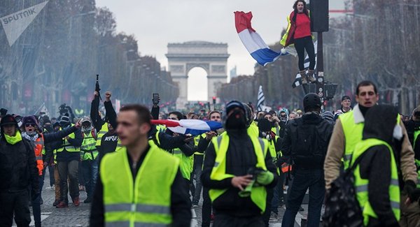 Protestas de ‘chalecos amarillos’ provocan daños por unos 200 millones de euros - ADN Paraguayo