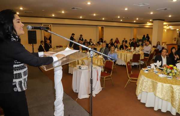 Senatur busca fortalecer la industria turística de reuniones | .::Agencia IP::.