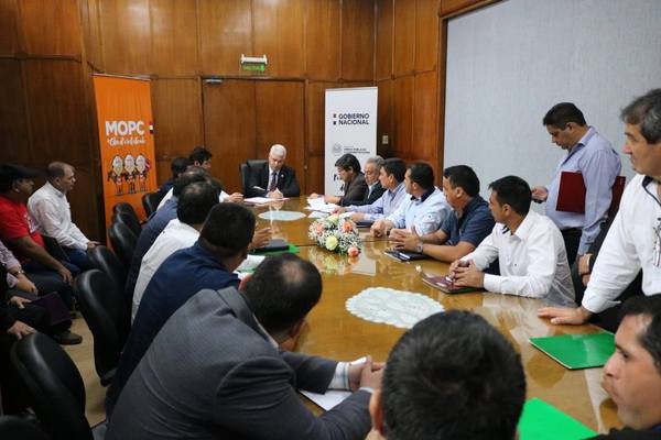 Piden al MOPC por caminos de todo tiempo para interior del Alto Paraná - ADN Paraguayo