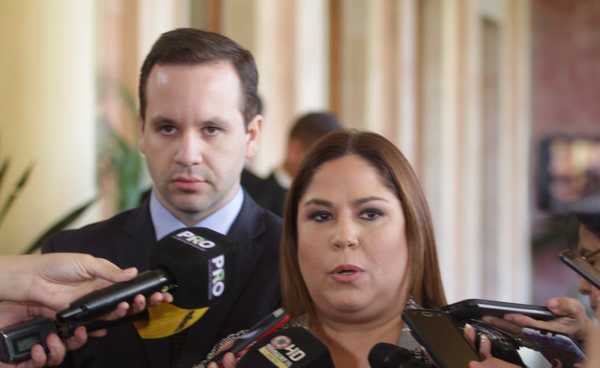 Tribunal de París reconoce a Guaidó y congela negociación para el pago de deuda a Pdvsa | .::Agencia IP::.