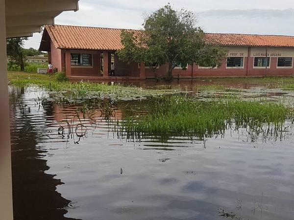 Pobladores de Isla Margarita sufren ante nueva crecida del río Paraguay - ADN Paraguayo