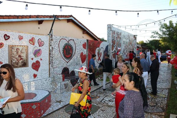 Inauguran “Paseo de los enamorados” en Encarnación