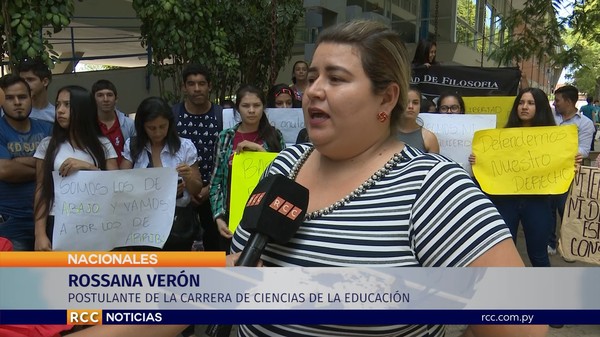 Estudiantes de Santaní sientan postura ante examen de ingreso postergado
