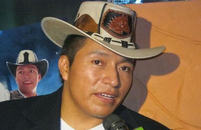 De YouTube a la política: Delfín Quishpe se convierte en alcalde en Ecuador - C9N