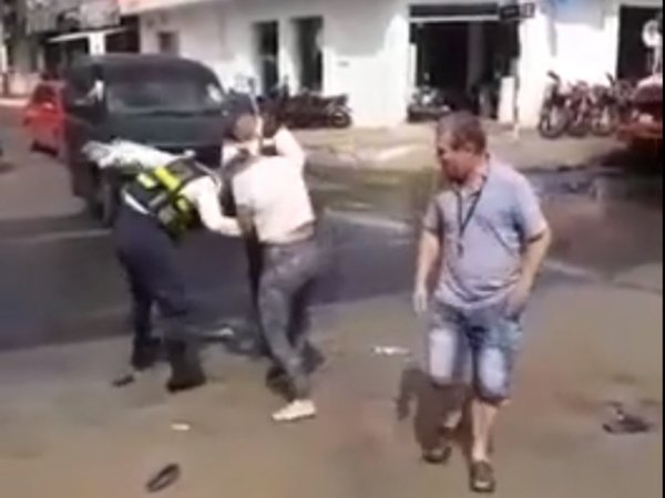 PMT y conductora se agarraron de los pelos en plena calle