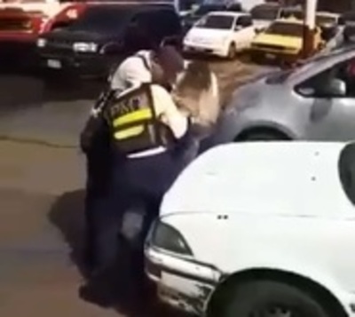 Brutal agresión a una PMT en Ñemby - Paraguay.com