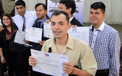 Inician cursos de formación técnica gratuita dirigida a personas con discapacidad - ADN Paraguayo
