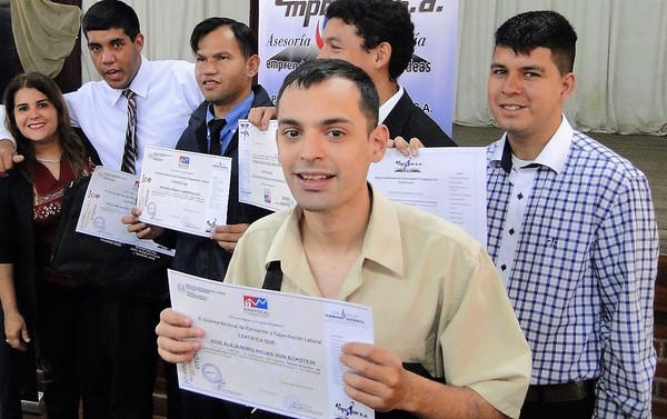 Inician cursos de formación técnica gratuita dirigida a personas con discapacidad - ADN Paraguayo