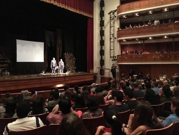 El teatro: arte sobre tablas que transporta, transmite y emociona al espectador - Periodismo Joven - ABC Color