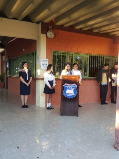 Estudiantes recordaron el Día de la Defensa del Consumidor | Paraguay en Noticias