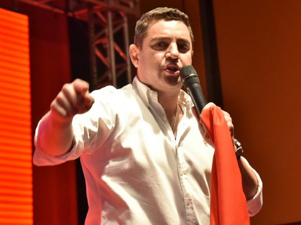 Pedro Alliana regresa al país tras 92 días de lucha contra la leucemia