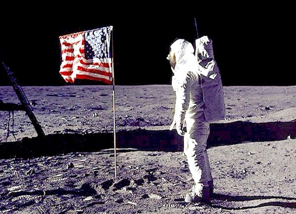 EEUU quiere enviar astronautas a la Luna
