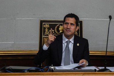 Denuncian ataque al líder opositor venezolano Juan Guaidó - Internacionales - ABC Color