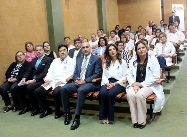 Detectan tres casos por día de cáncer de cuello uterino - Edicion Impresa - ABC Color