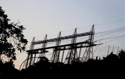 Desolación en Venezuela, paralizada por un nuevo corte eléctrico masivo - Edicion Impresa - ABC Color