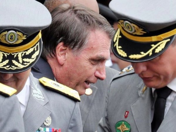 Bolsonaro ordena celebrar en los cuarteles aniversario de golpe militar