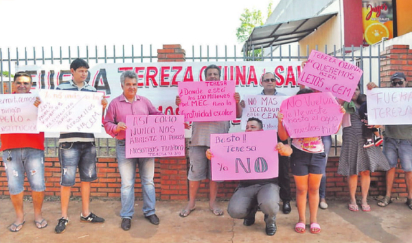 Padres del CEM rechazan regreso de Teresa Ozuna | Diario Vanguardia 06
