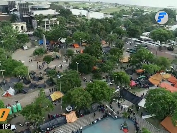 Policía impone ley del marchódromo para evitar marcha por el microcentro