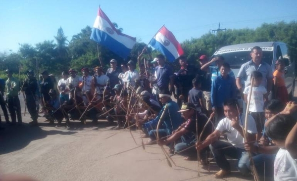 HOY /  Campesinos e indígenas comienzan a cerrar rutas