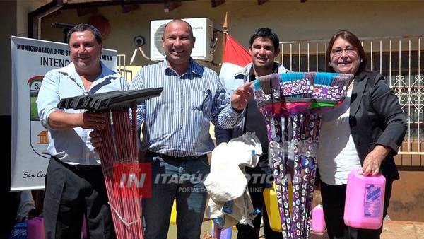 ENTREGAN INSUMOS A INSTITUCIONES EDUCATIVAS DE SAN COSME