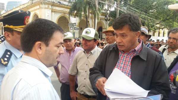 Ministerio del Interior convoca a campesinos » Ñanduti